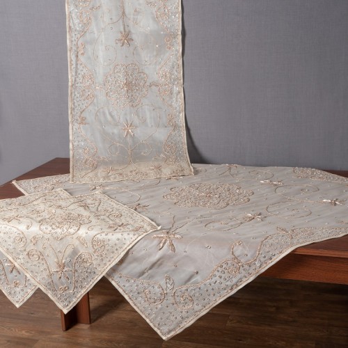 Set of 4 pieces (100cm x 100cm, 45cm x 105cm, 2x42cm x 42cm) Erato Ivory