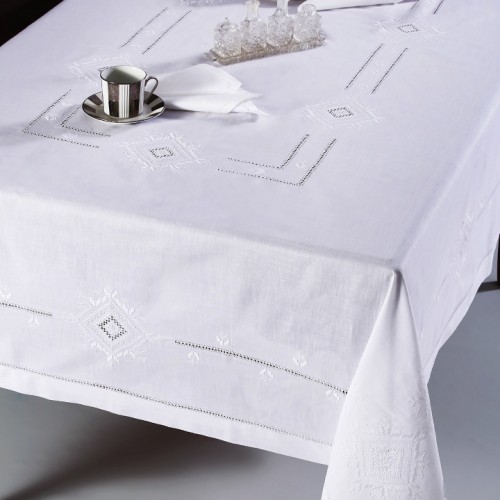 Handmade tablecloth 8122 (170cm x 220cm) white