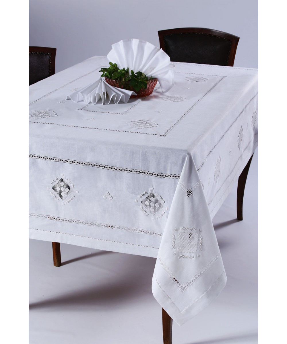 Handmade tablecloth 8702 (170cm x 220cm) white