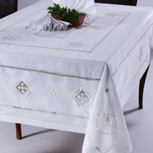 Handmade tablecloth 8702 (170cm x 220cm) white