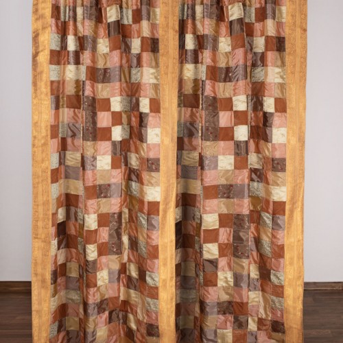 Curtain 6379 (150cm x 275cm) with tunnel gold